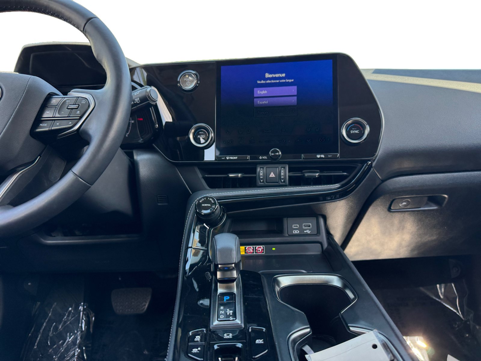 Used 2024 Lexus NX 350h AWD image 11