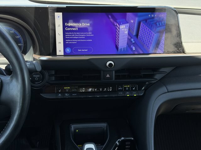 Used 2025 Toyota Crown Signia w/ Advanced Technology Package AWD/4WD image 16
