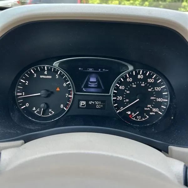 Used 2015 Nissan Pathfinder SL w/ SL Tech Package AWD/4WD image 28
