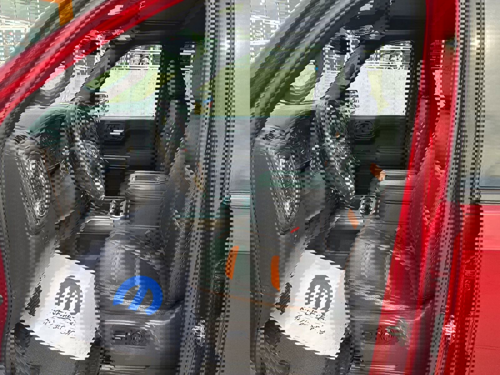 Used 2021 GMC Sierra 1500 AT4 w/ AT4 Premium Package image 16