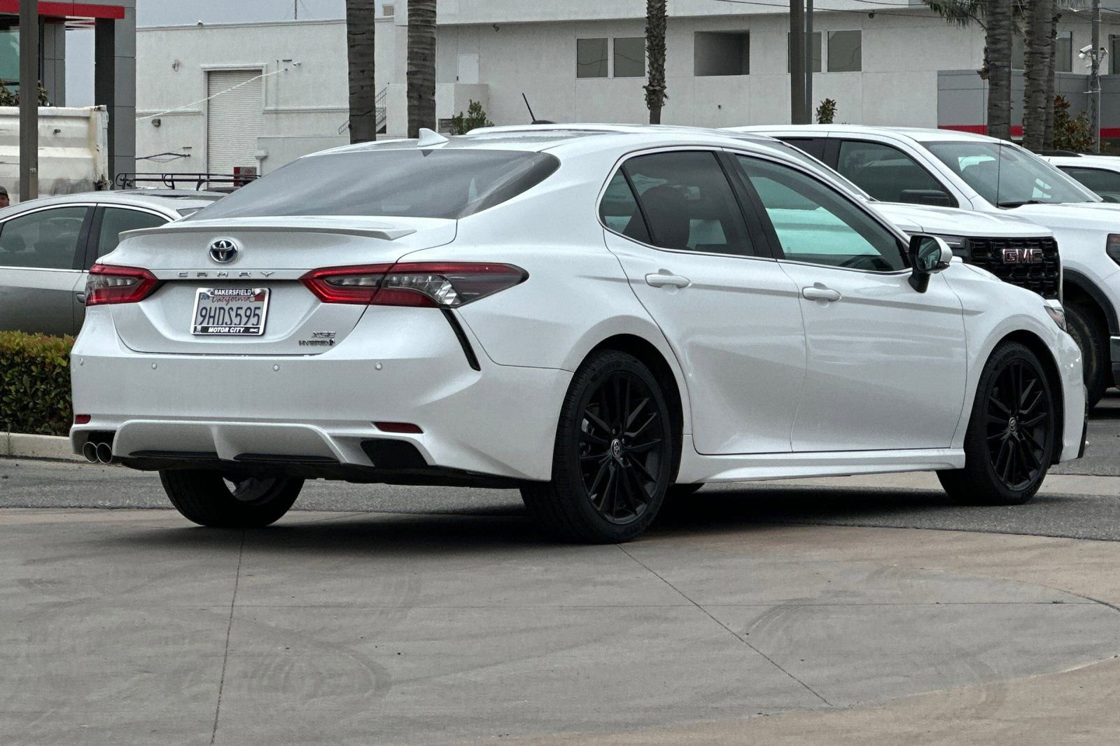 Used 2023 Toyota Camry XSE w/ Navigation Package FWD image 4