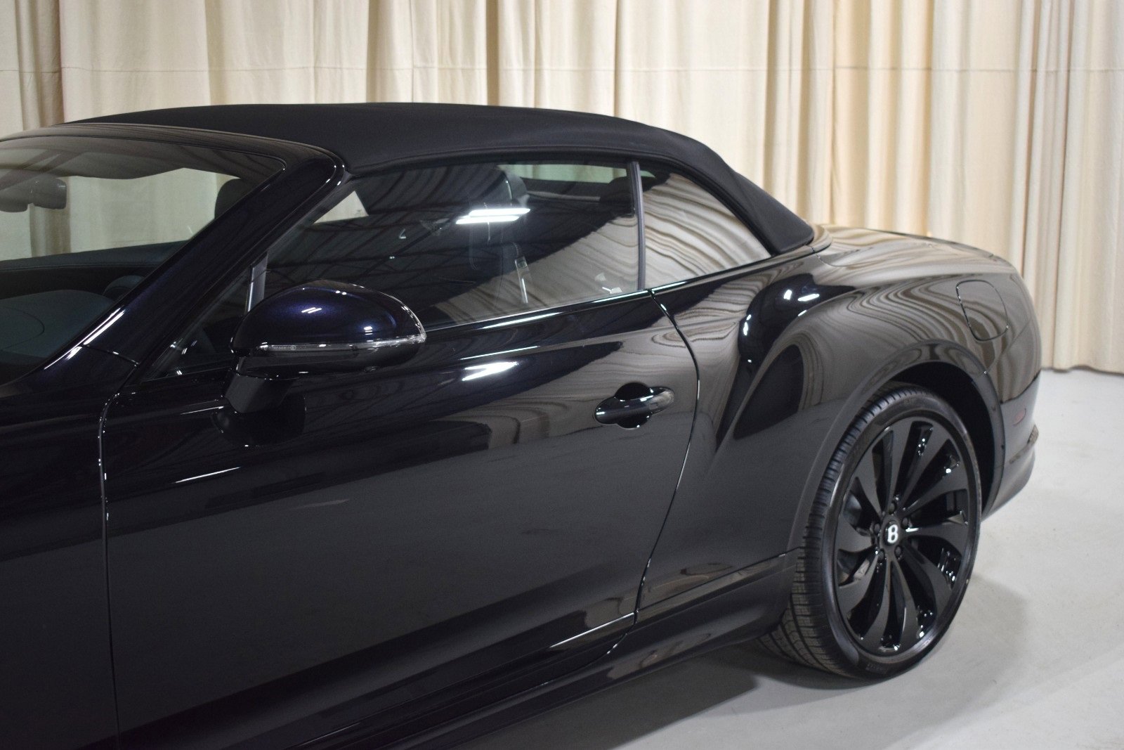 New 2026 Bentley Continental GTC image 8