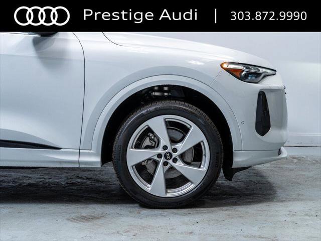 Used 2025 Audi Q5 Premium Plus w/ Premium Plus AWD/4WD image 13
