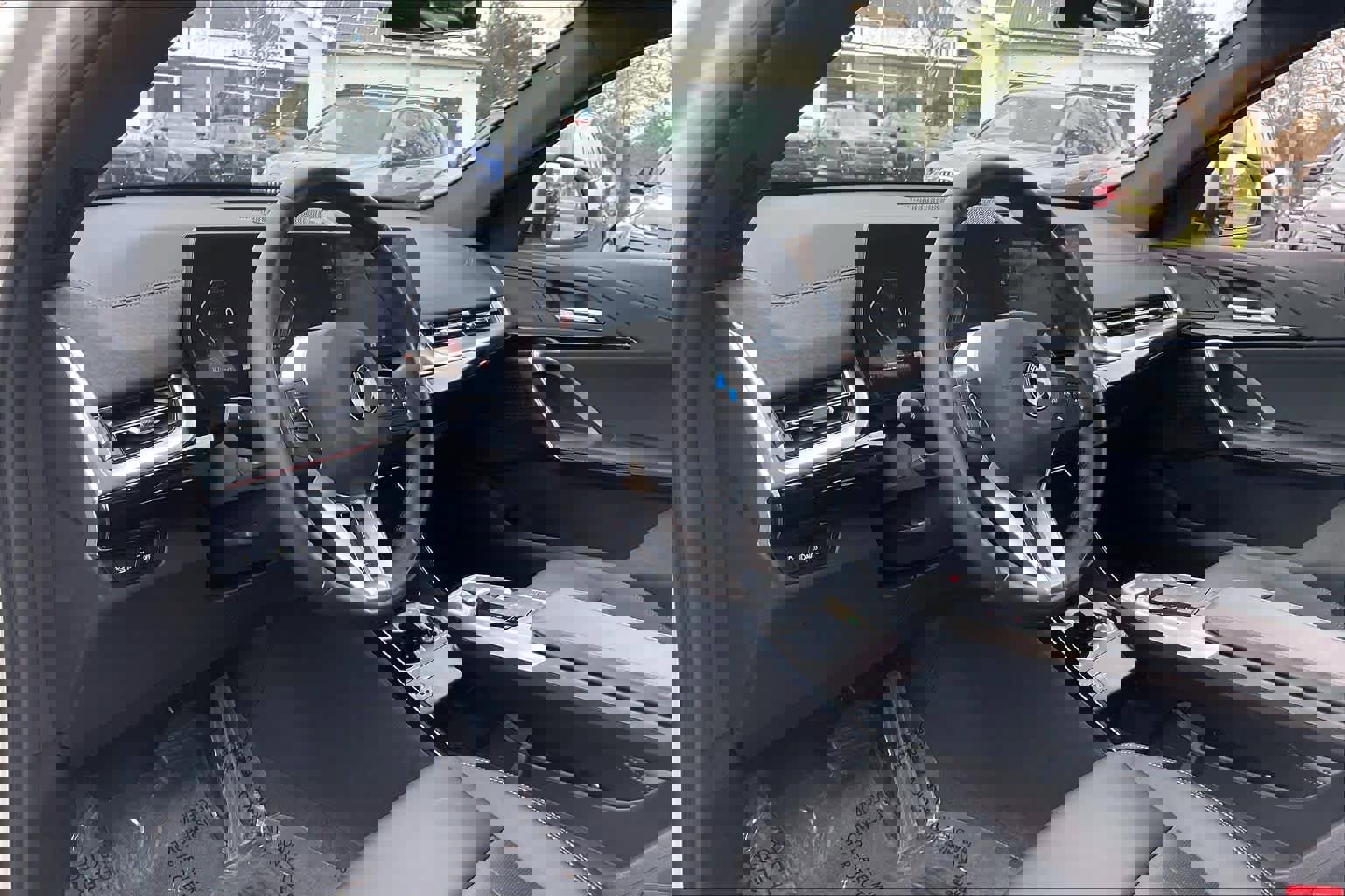 Used 2025 BMW X2 xDrive28i image 17