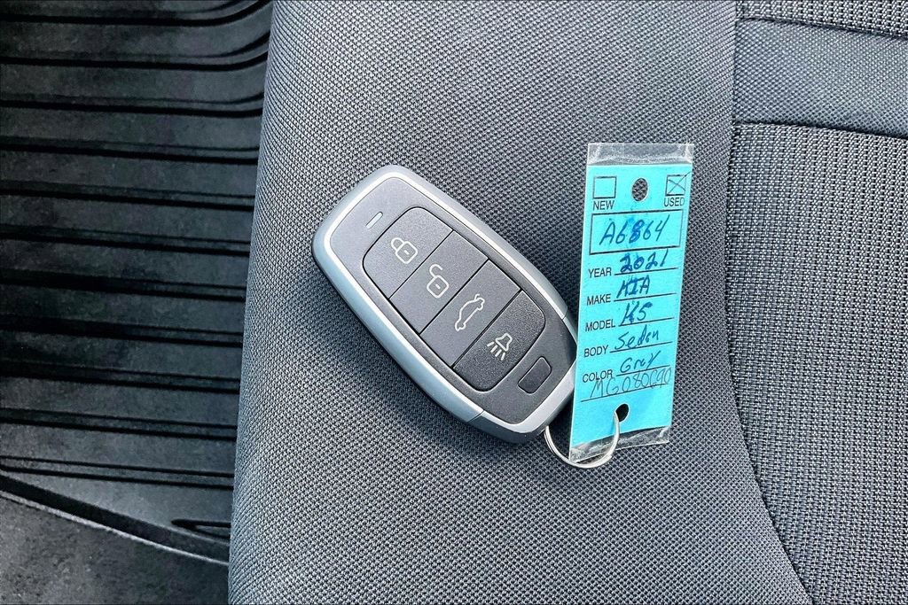 Used 2021 Kia K5 LXS image 11