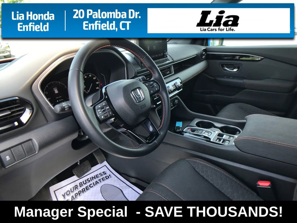 Certified 2025 Honda Pilot Sport image 19