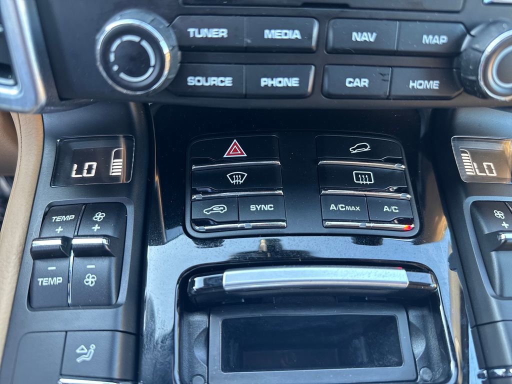 Used 2017 Porsche Cayenne S AWD/4WD image 29