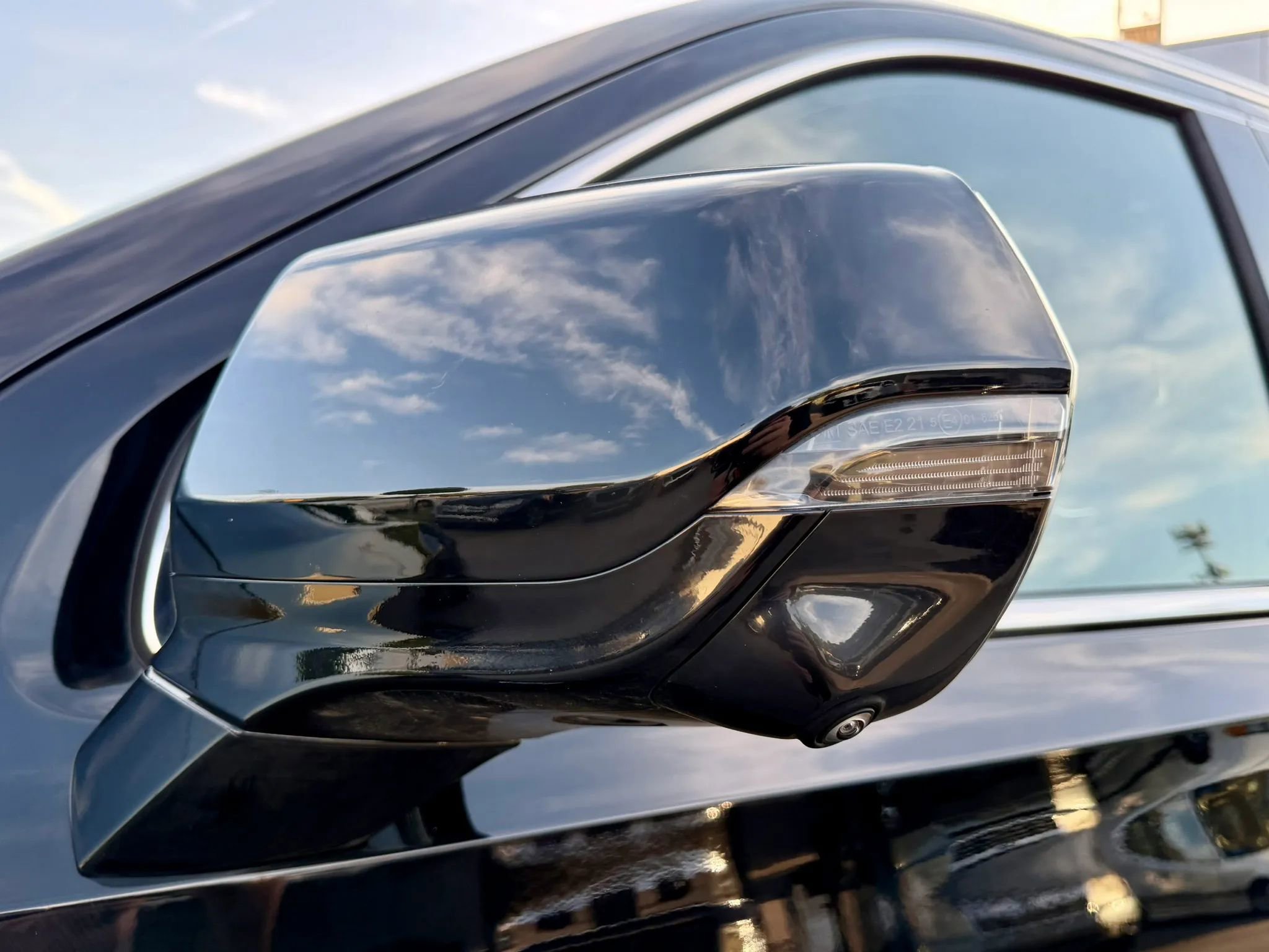 Used 2023 Cadillac Escalade Premium Luxury w/ Performance Package image 18