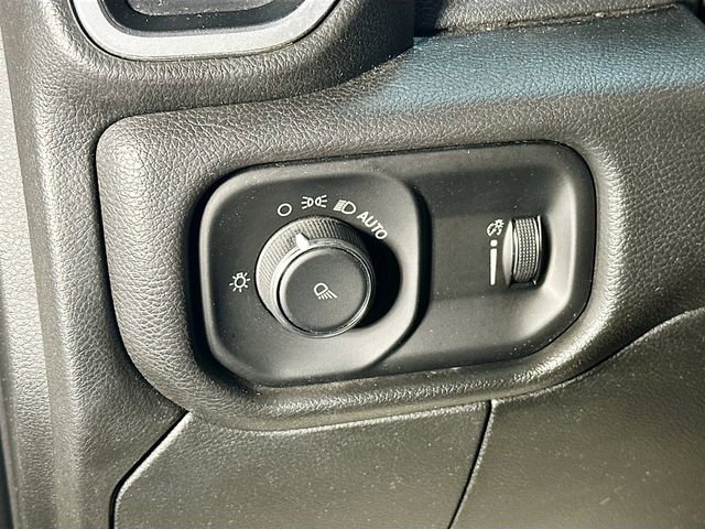 Used 2022 RAM 2500 Big Horn AWD/4WD image 11