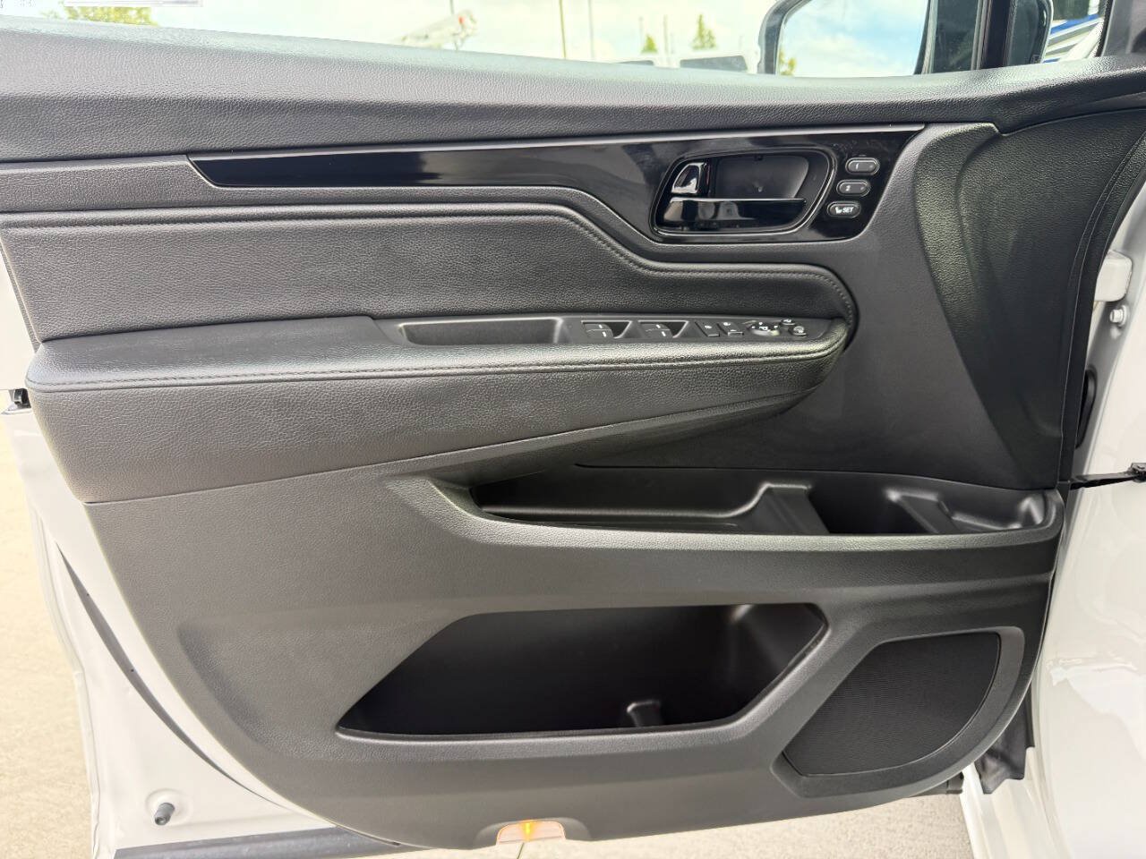 Used 2026 Honda Odyssey Elite image 34