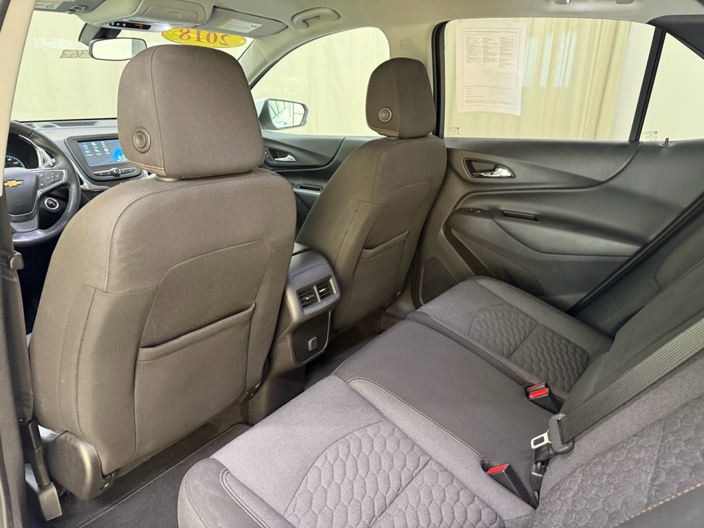 Used 2018 Chevrolet Equinox LT FWD image 19
