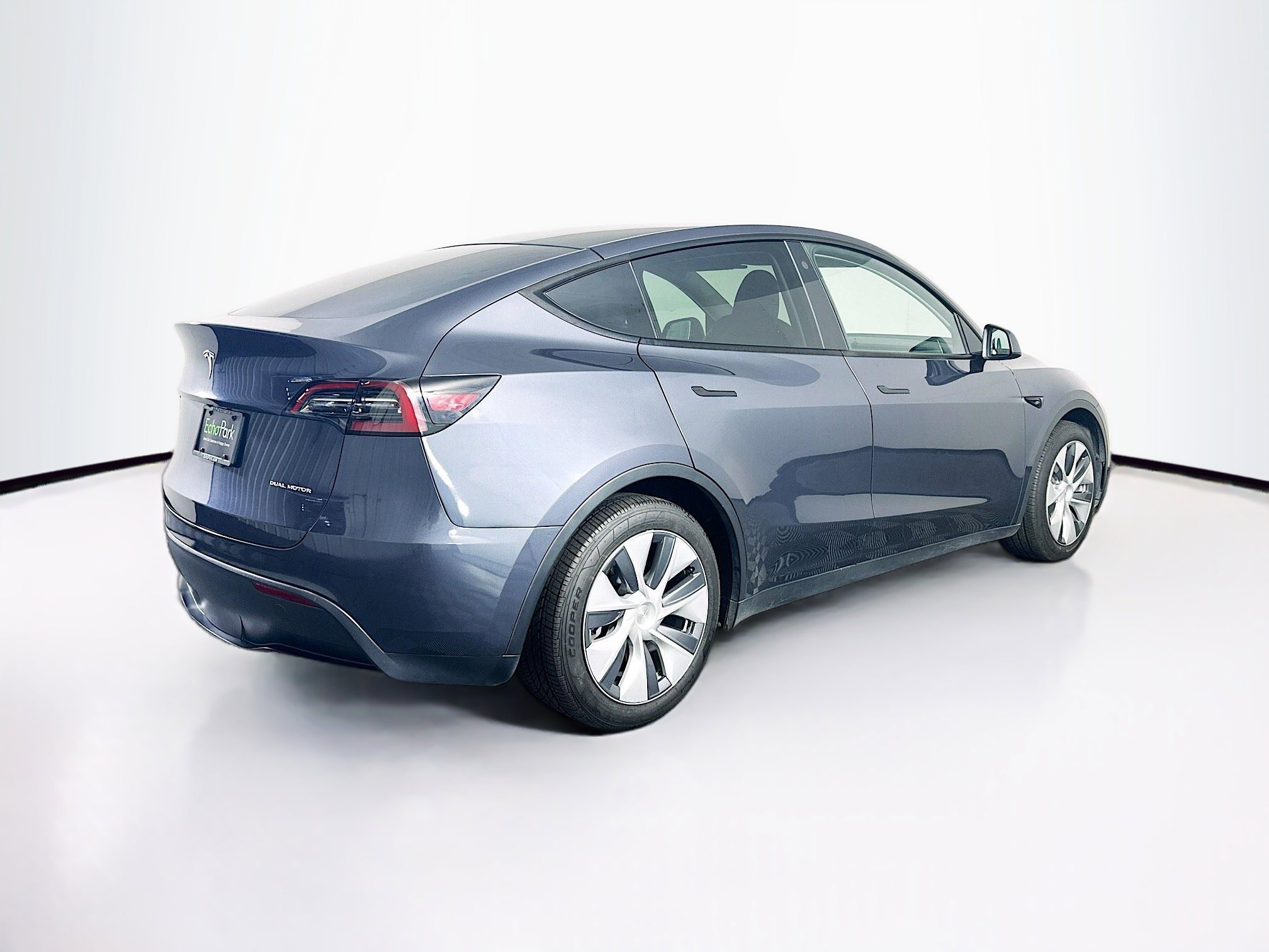 Used 2023 Tesla Model Y Long Range image 9