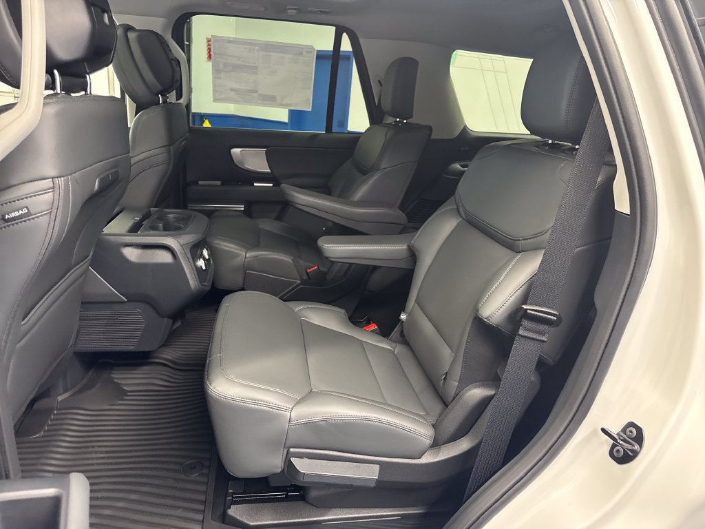 New 2027 Ford Expedition Active AWD/4WD image 26