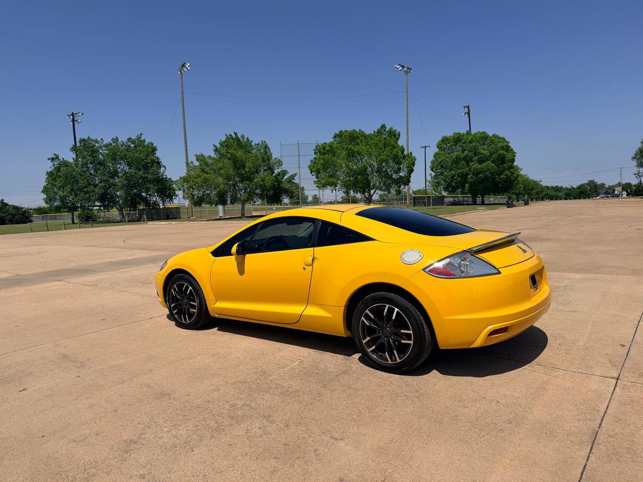 Used 2009 Mitsubishi Eclipse GS FWD image 6