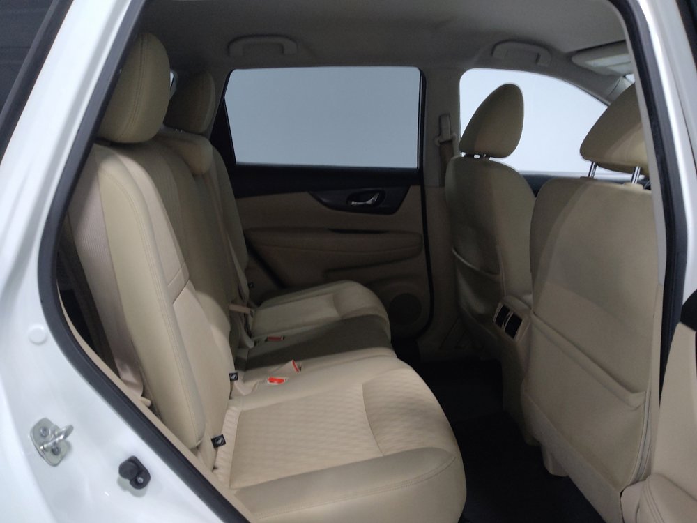 Used 2020 Nissan Rogue SV AWD/4WD image 19
