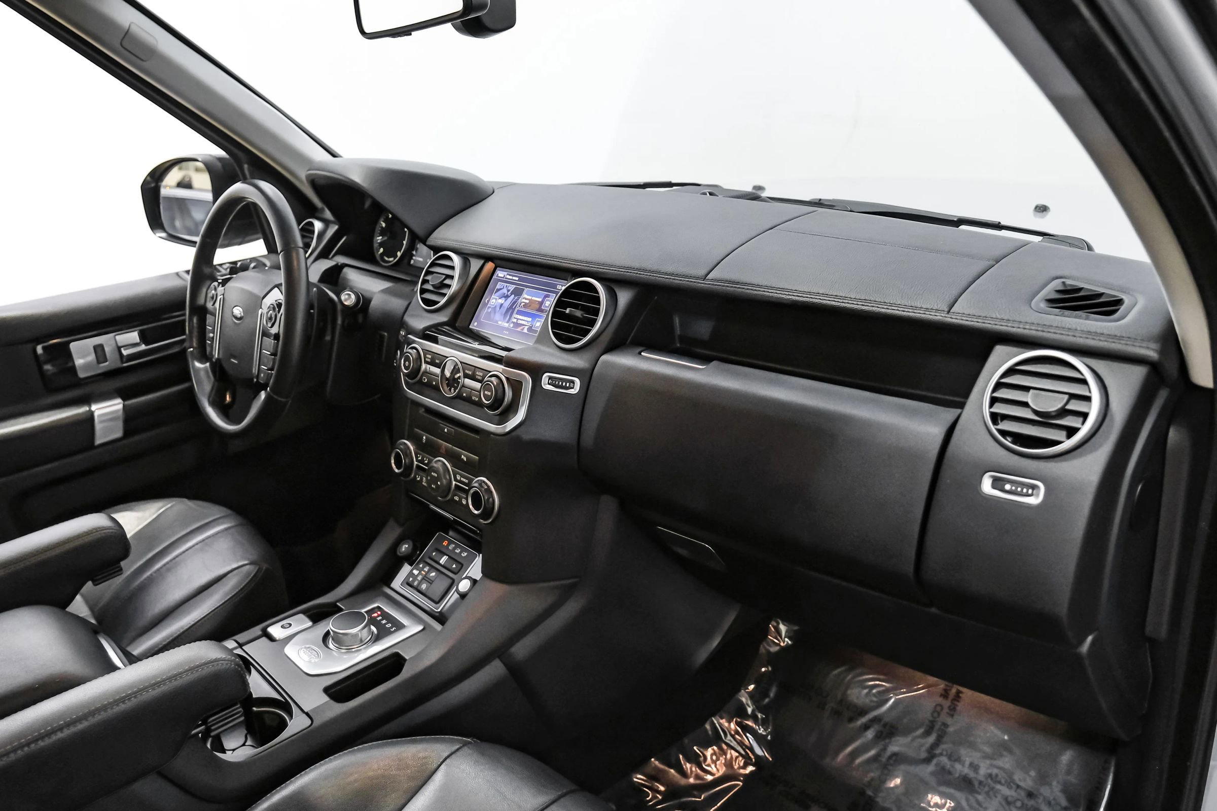 Used 2016 Land Rover LR4 HSE Silver Edition AWD/4WD image 7
