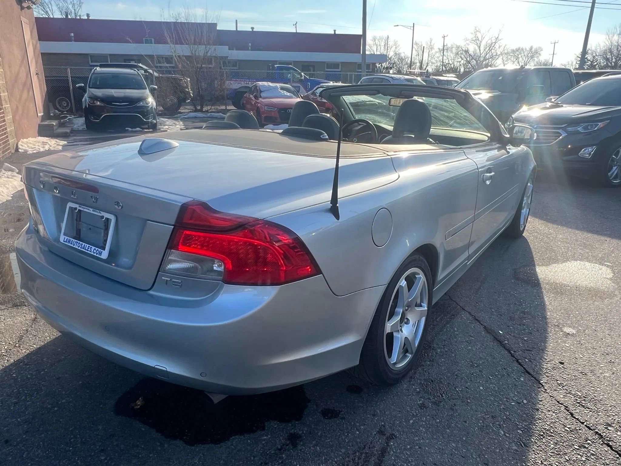 Used 2011 Volvo C70 T5 w/ Convenience Pkg FWD image 4