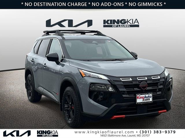 Used 2025 Nissan Rogue SV AWD/4WD image 1