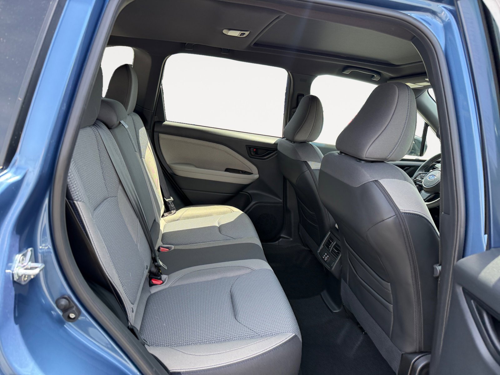 Used 2025 Subaru Forester Premium AWD/4WD image 18