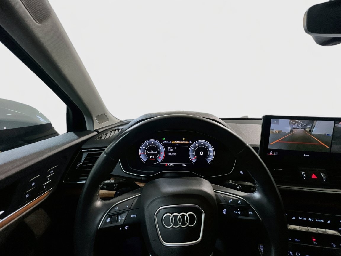 Used 2022 Audi Q5 2.0T Premium Plus w/ Premium Plus Package AWD/4WD image 7