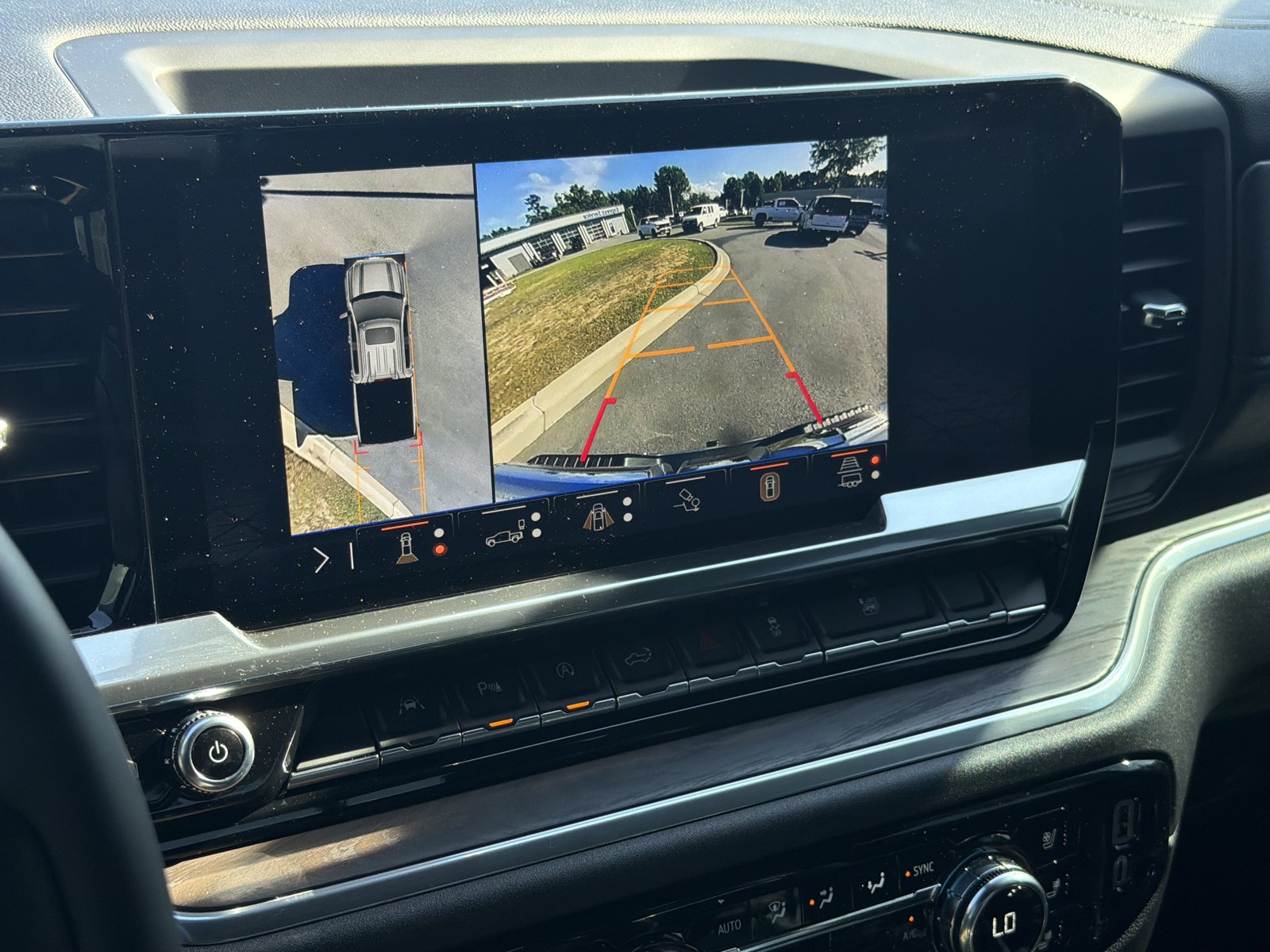 Used 2026 GMC Sierra 1500 SLT RWD image 24