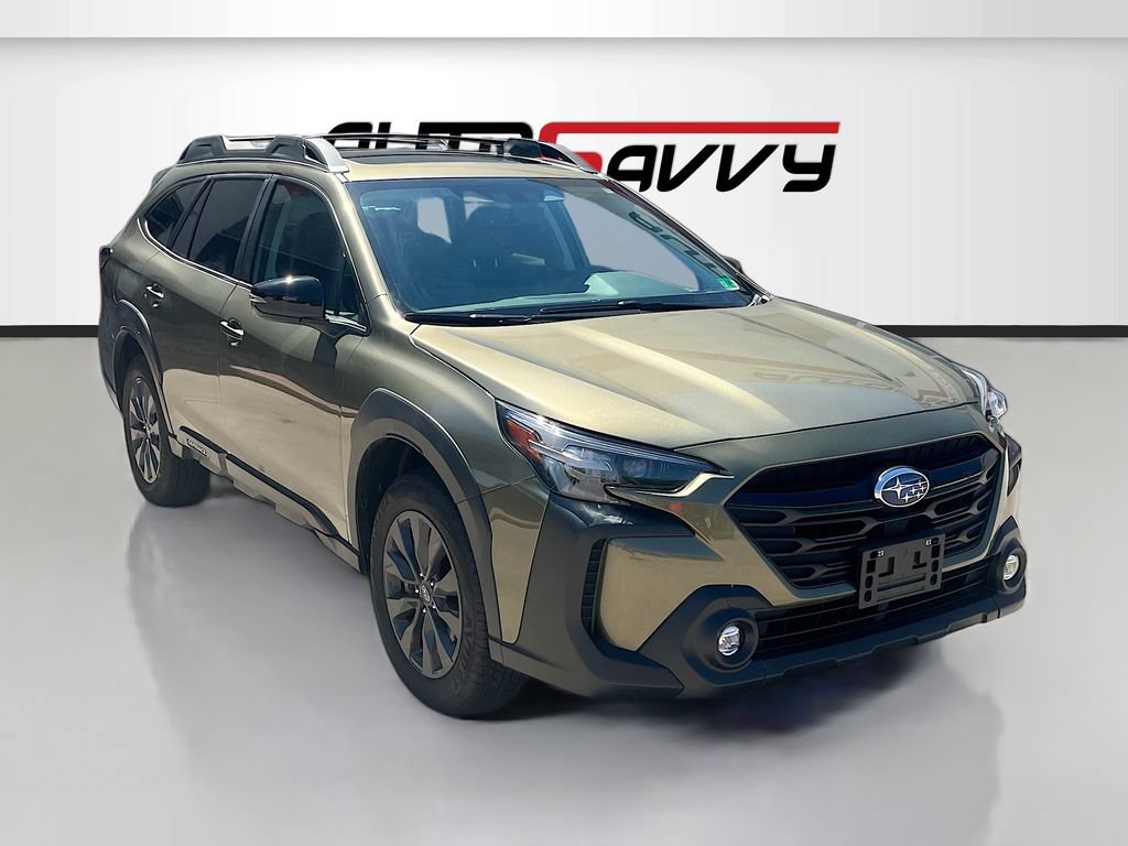 Used 2025 Subaru Outback Onyx Edition AWD/4WD image 1