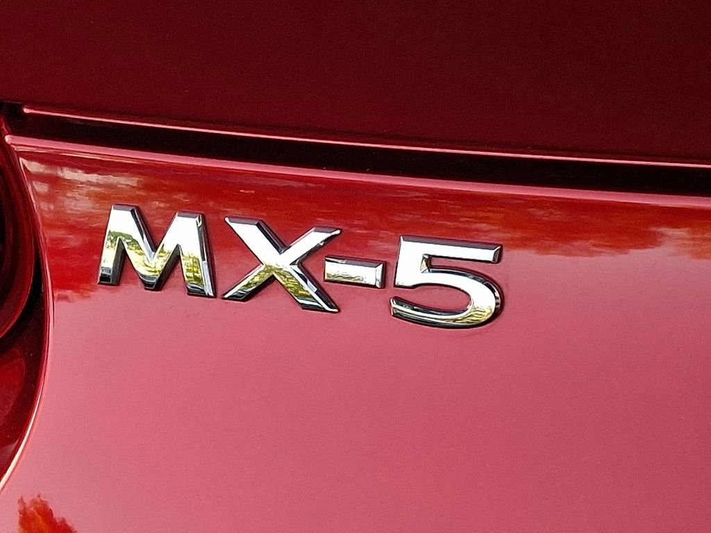 Used 2020 MAZDA MX-5 Miata RF Grand Touring RWD image 26