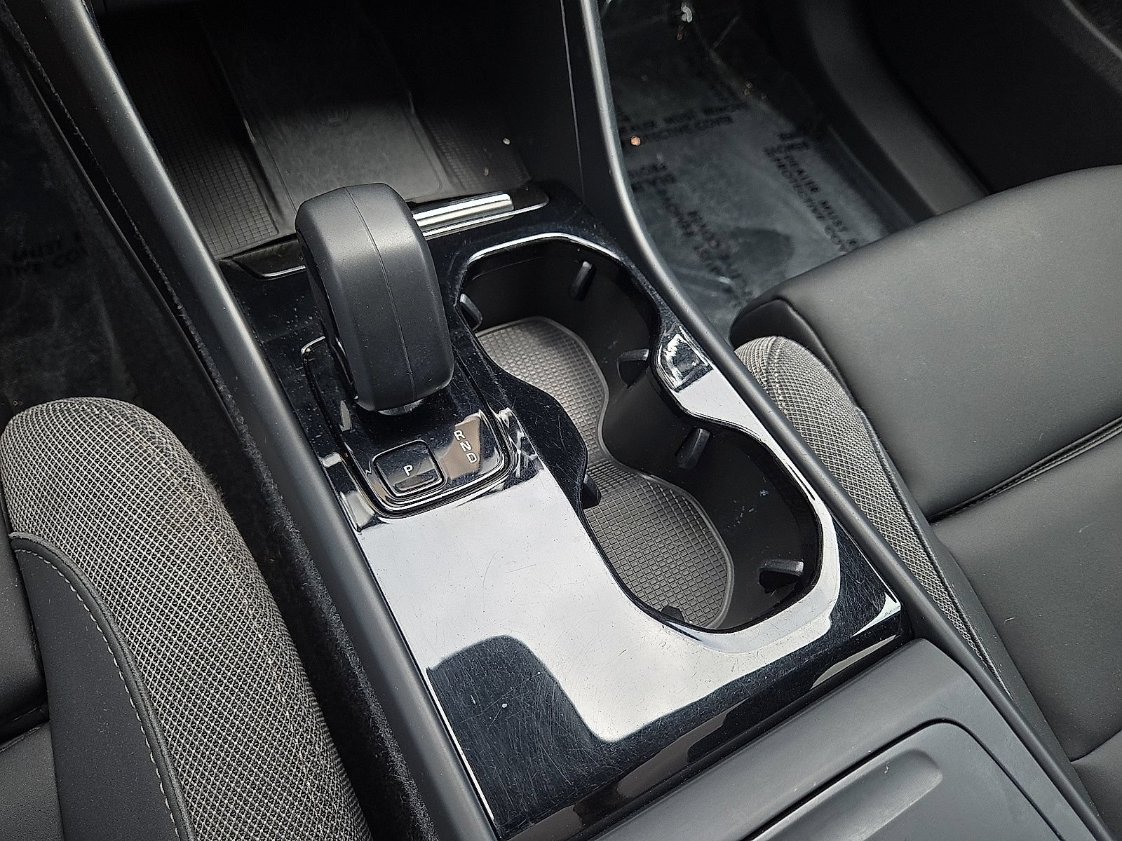 Certified 2023 Volvo C40 Recharge Core AWD/4WD image 31