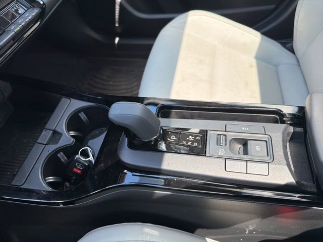 Used 2024 Toyota Prius XLE FWD image 26