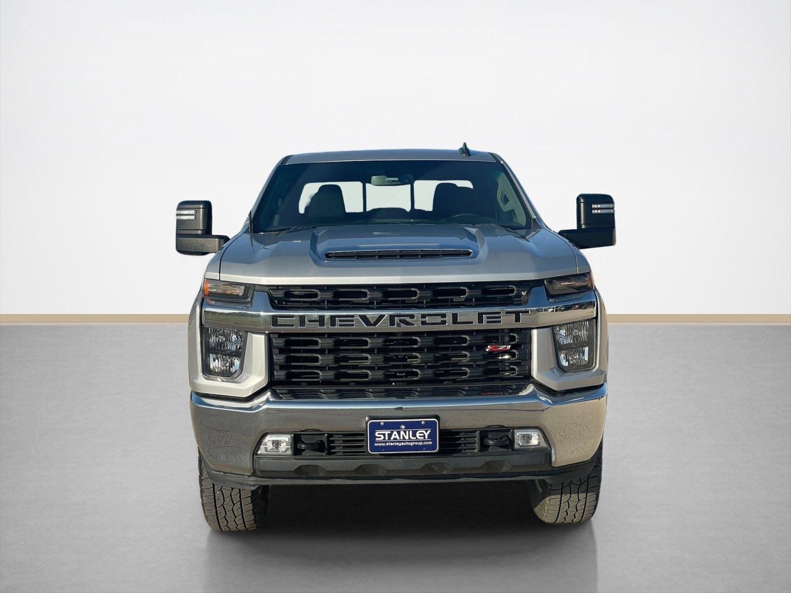 Used 2022 Chevrolet Silverado 2500 LT w/ Convenience Package AWD/4WD image 2