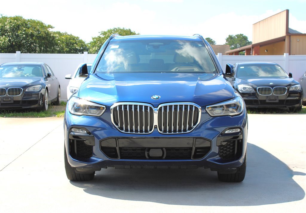 Used 2019 BMW X5 xDrive50i w/ M Sport Package AWD/4WD image 2