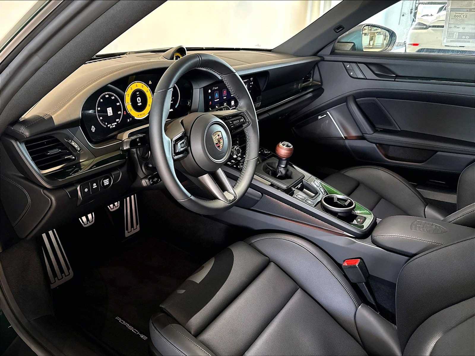 New 2026 Porsche 911 Carrera T RWD image 4