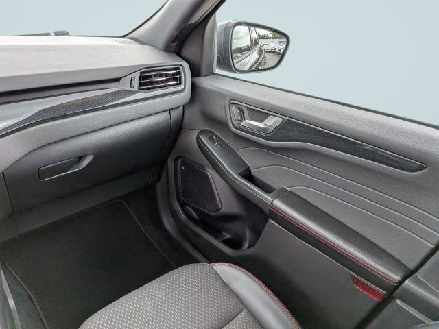 Used 2023 Ford Escape ST-Line w/ Tech Pack #1 FWD image 16