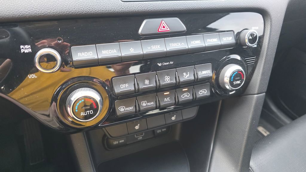 Used 2021 Kia Sportage EX FWD image 19