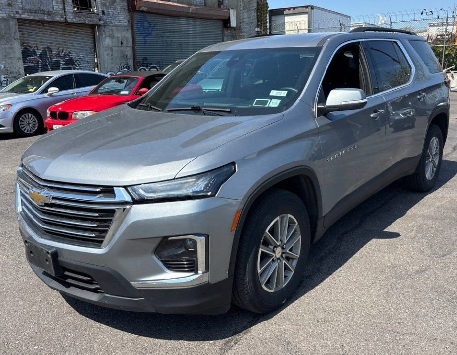 Used 2023 Chevrolet Traverse LT AWD/4WD image 2