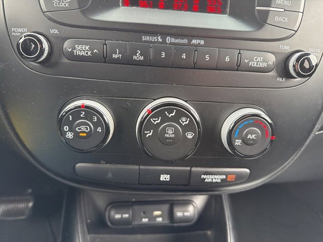 Used 2015 Kia Soul image 17