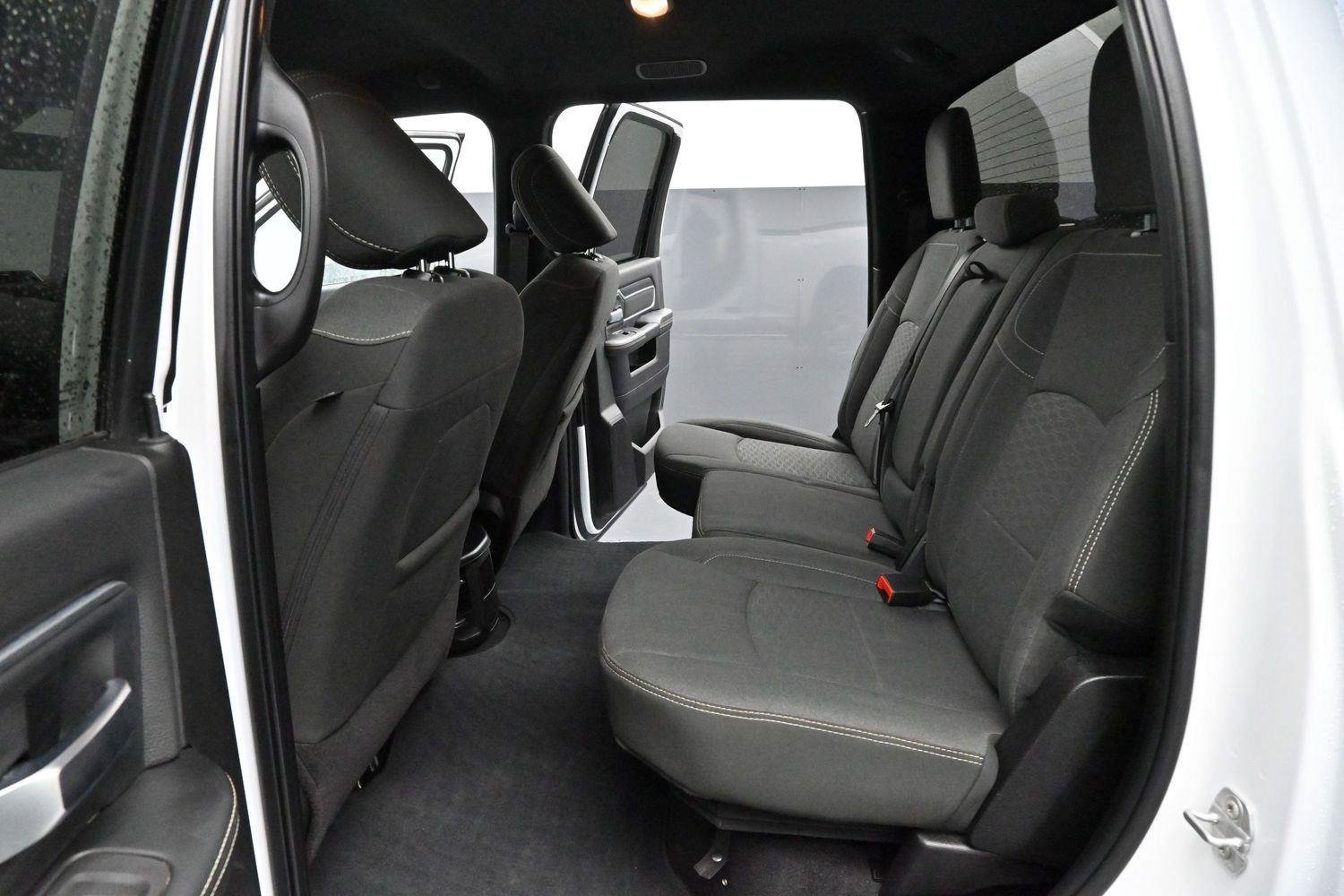 Used 2025 RAM 2500 Big Horn AWD/4WD image 32