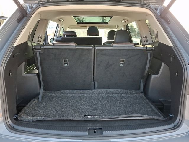 Used 2024 Volkswagen Atlas Peak Edition SEL image 32