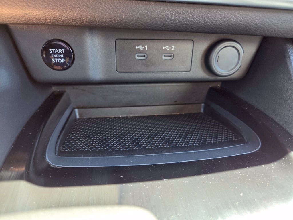 Used 2026 Nissan Rogue S FWD image 17