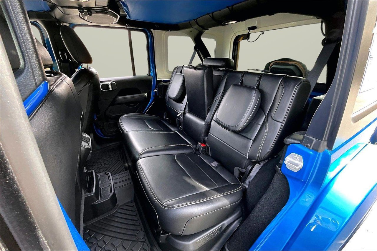 Used 2022 Jeep Wrangler Unlimited Sahara image 21