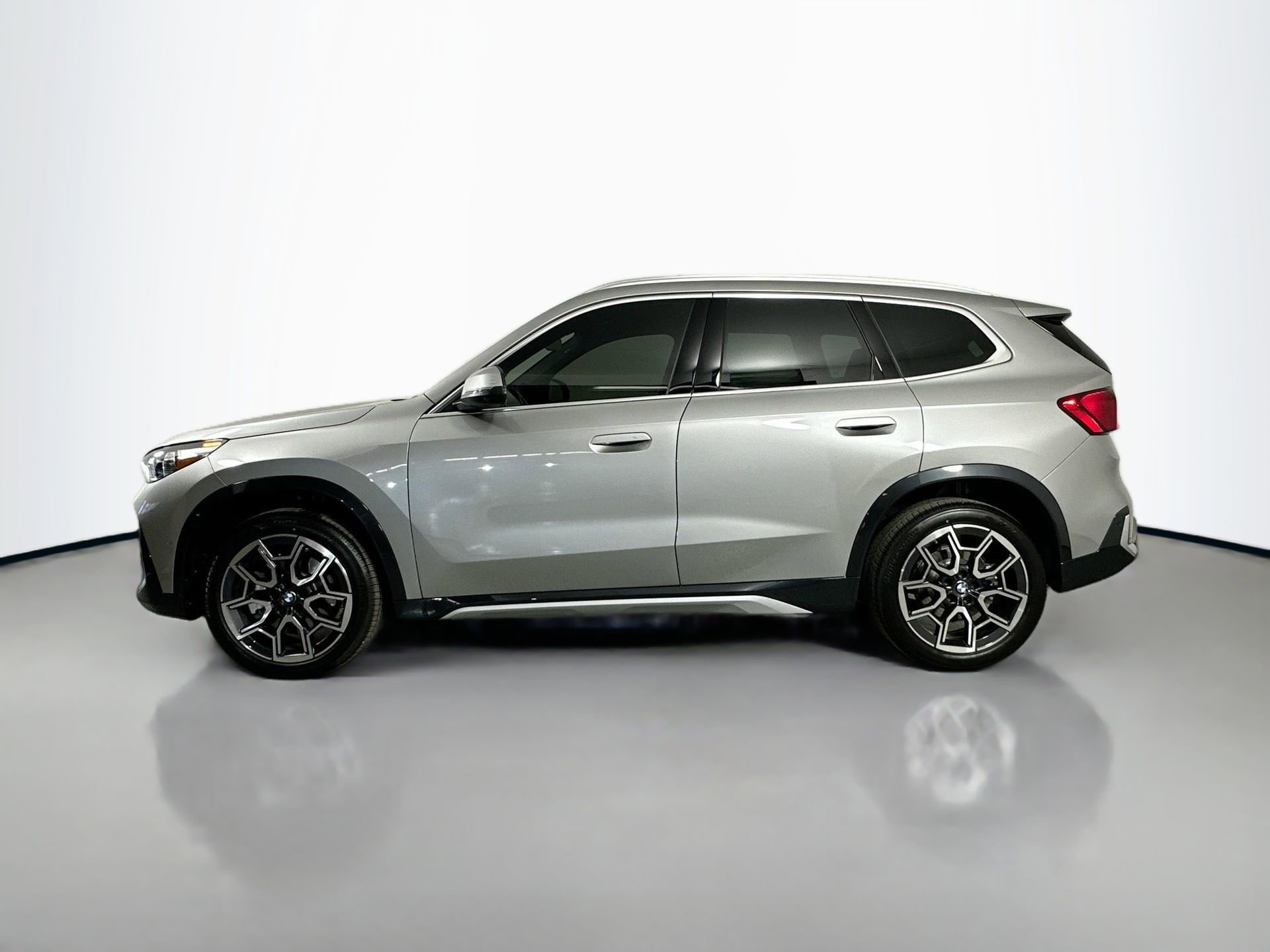 New 2026 BMW X1 xDrive28i w/ Technology Package image 8