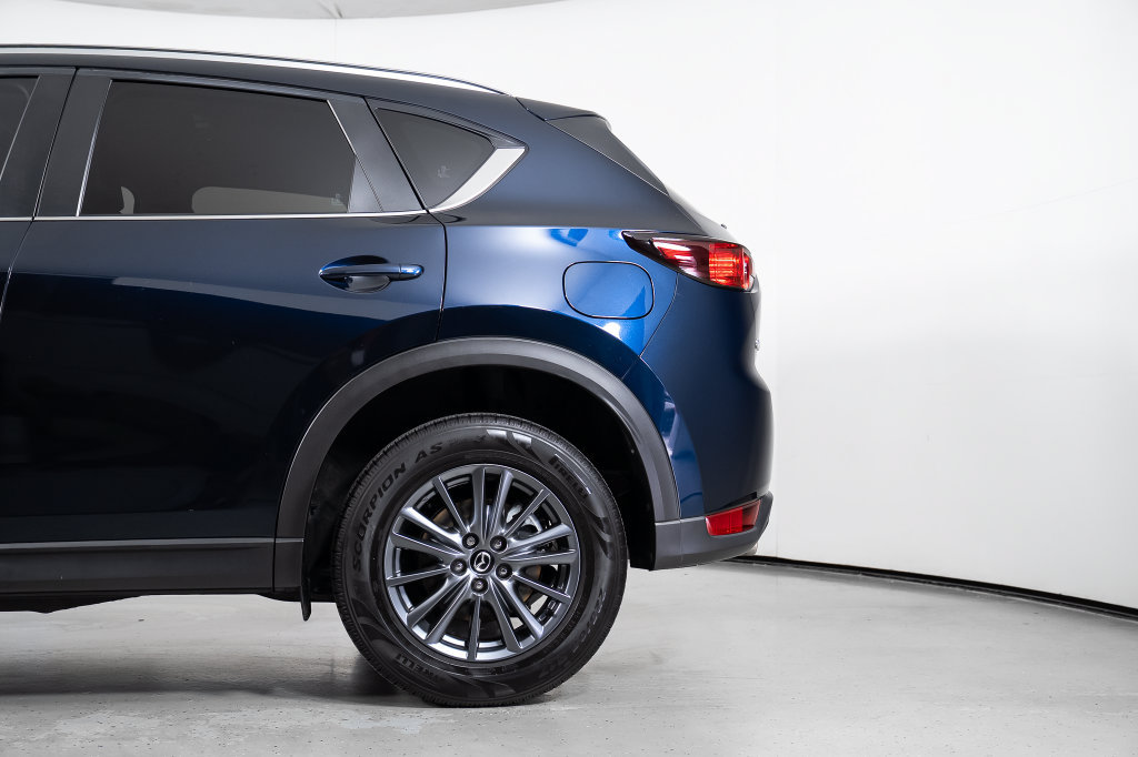 Used 2021 MAZDA CX-5 Touring FWD image 13