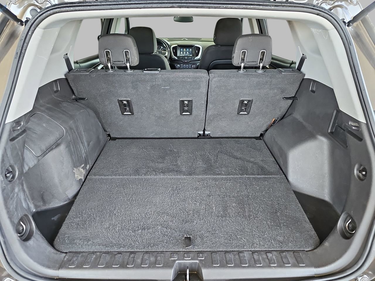 Used 2019 GMC Terrain SLE image 15