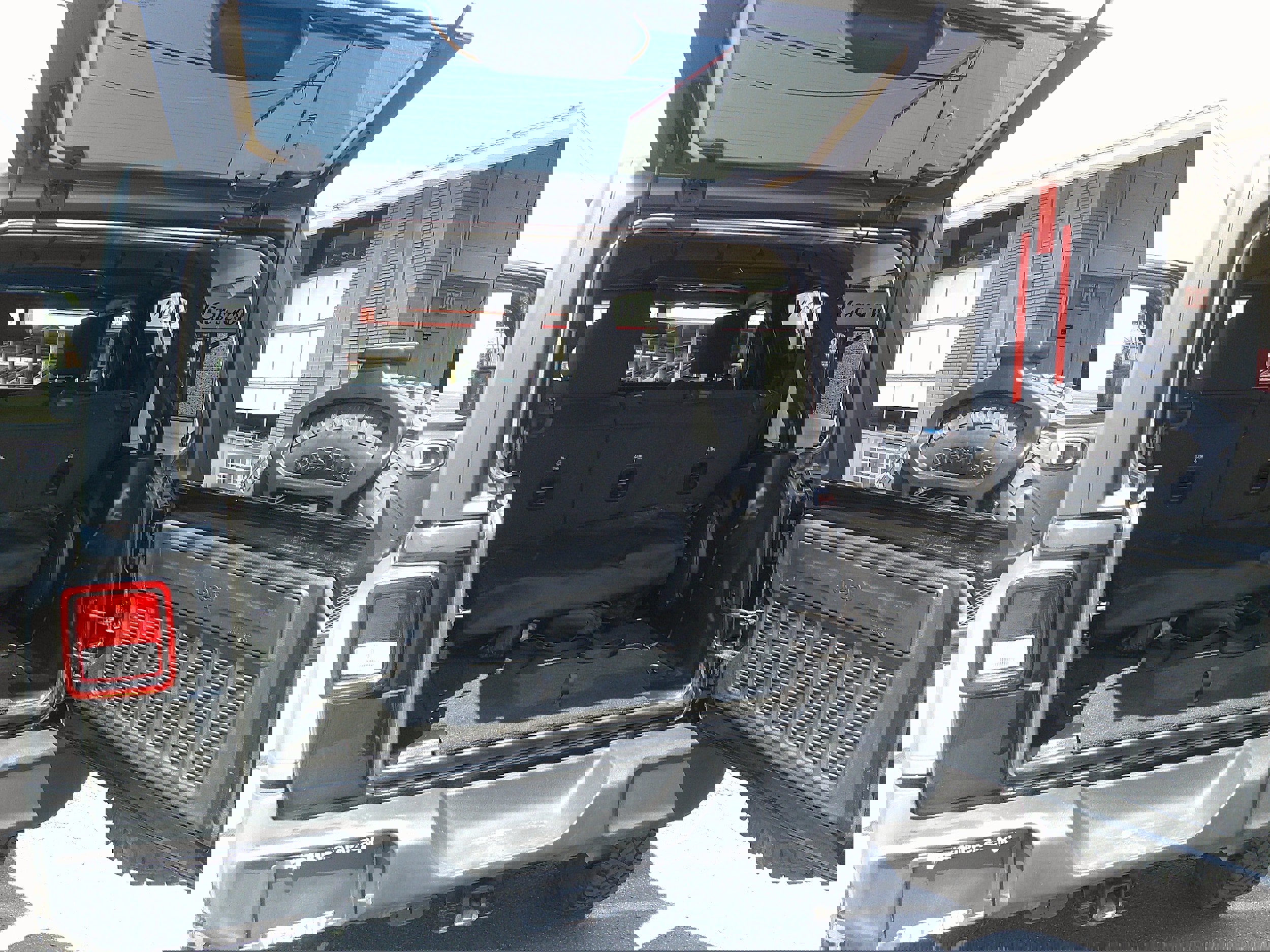 Used 2021 Jeep Wrangler Unlimited Sport image 19