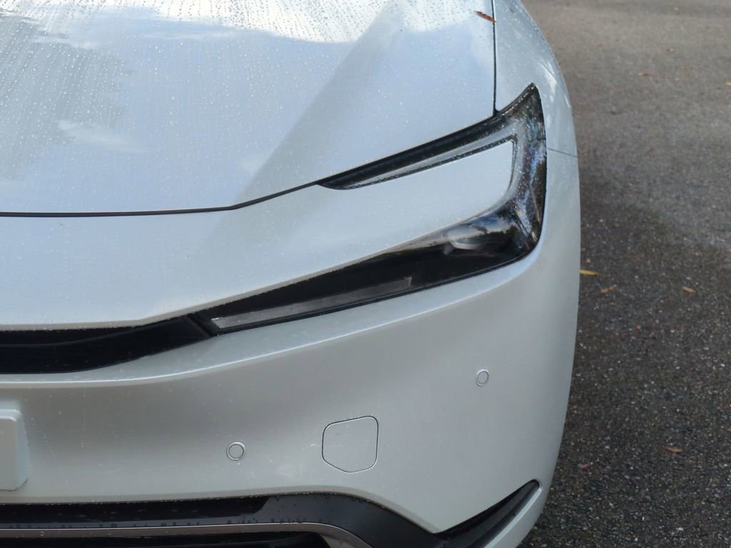 New 2026 Toyota Prius Plug-In Hybrid image 10