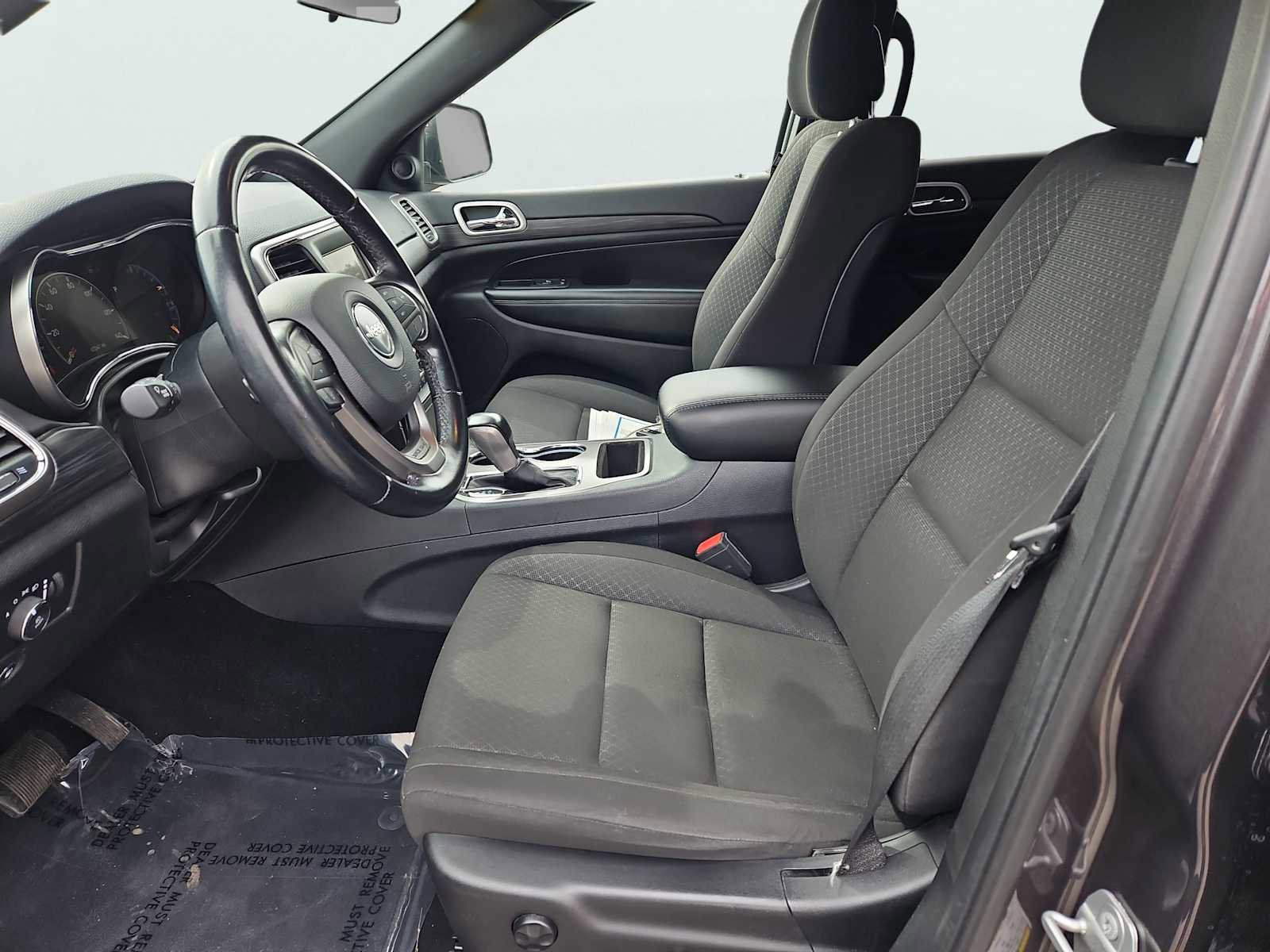 Used 2020 Jeep Grand Cherokee Laredo AWD/4WD image 30