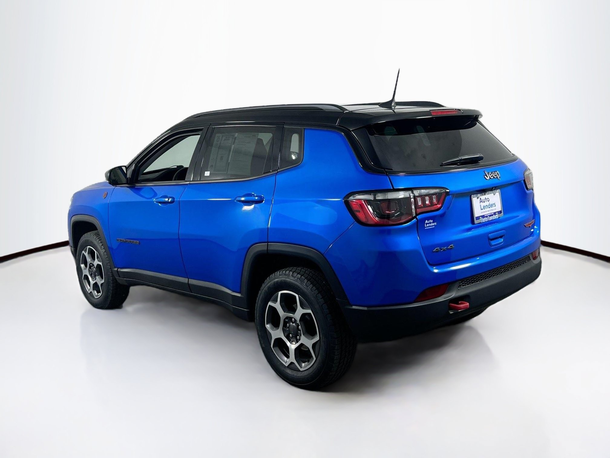 Used 2022 Jeep Compass Trailhawk w/ Sun and Sound Group AWD/4WD image 7