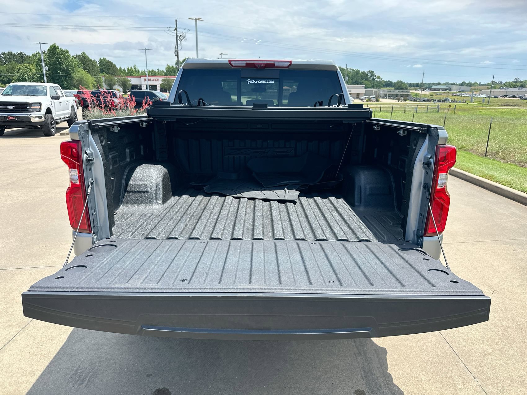 Used 2024 Chevrolet Silverado 1500 ZR2 w/ Technology Package AWD/4WD image 25