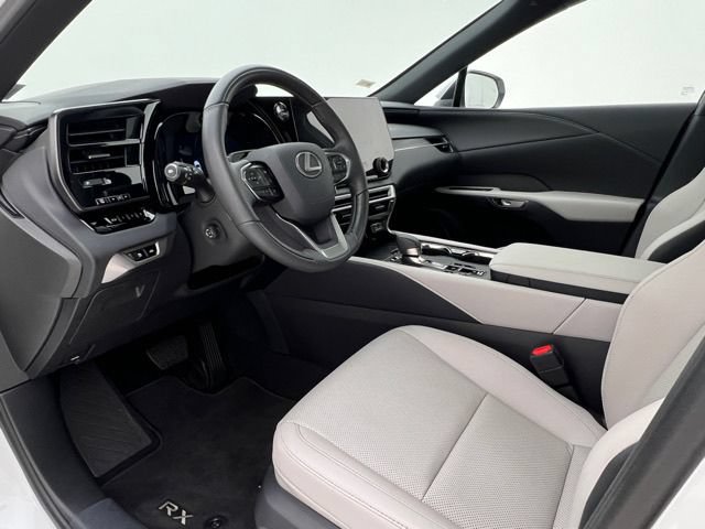 Used 2025 Lexus RX 350h AWD/4WD image 12