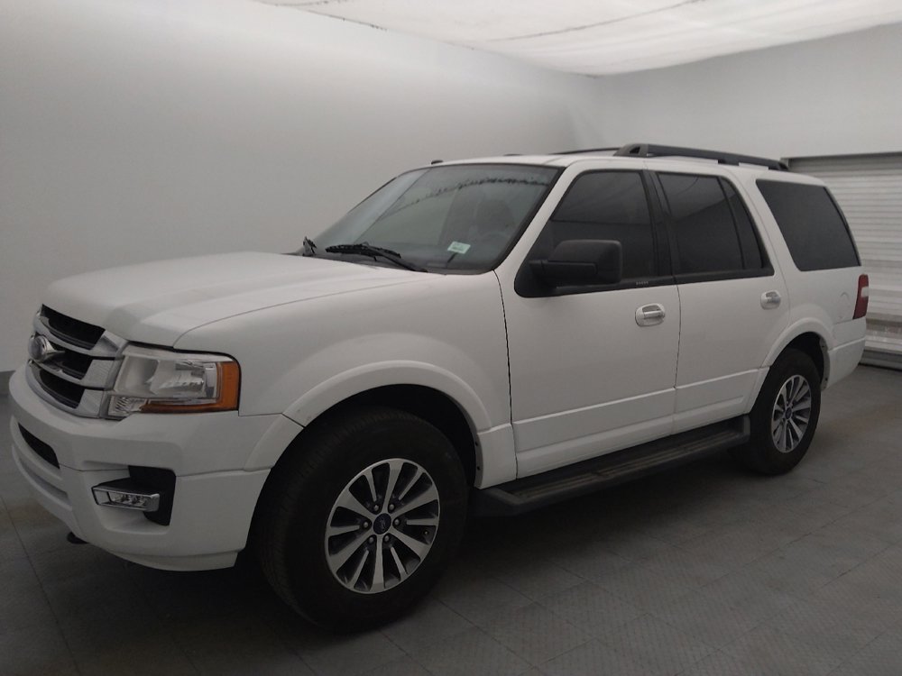 Used 2017 Ford Expedition XLT AWD/4WD image 2